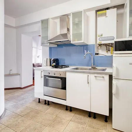 Apartamento Hostmate - - Savona - Solari *