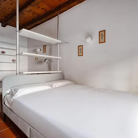 Apartamento Hostmate - - Savona - Solari